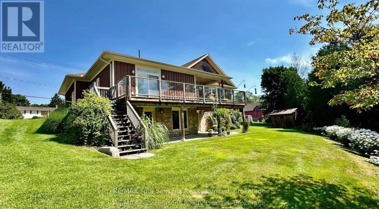 229 S Rankin Street, Saugeen Shores, Ontario N0H 2L0 - Photo 3 - X13258430