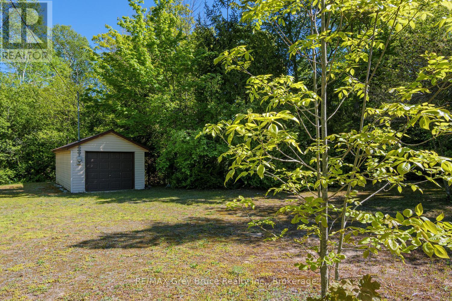 112 Symon Avenue, South Bruce Peninsula, Ontario N0H 2T0 - Photo 3 - X13410032