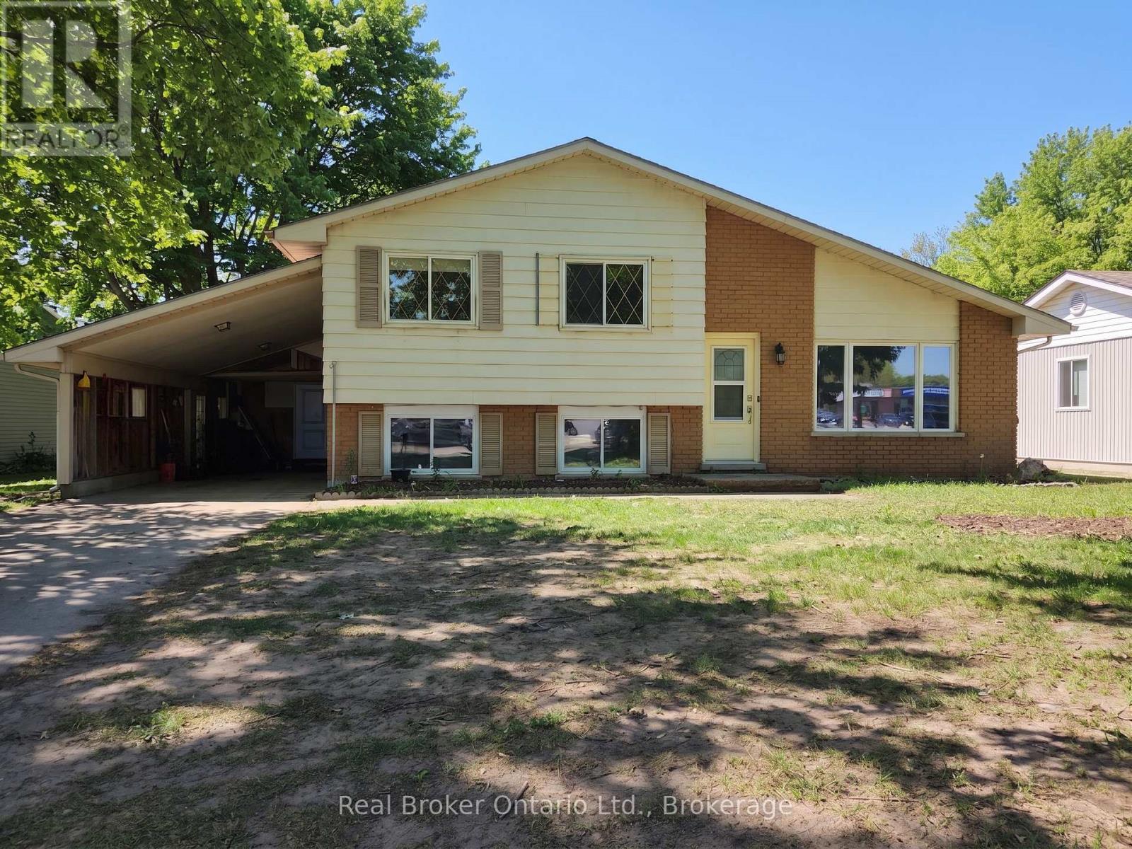 354 Goderich Street, Saugeen Shores, Ontario N0H 2C1 - Photo 2 - X13411282