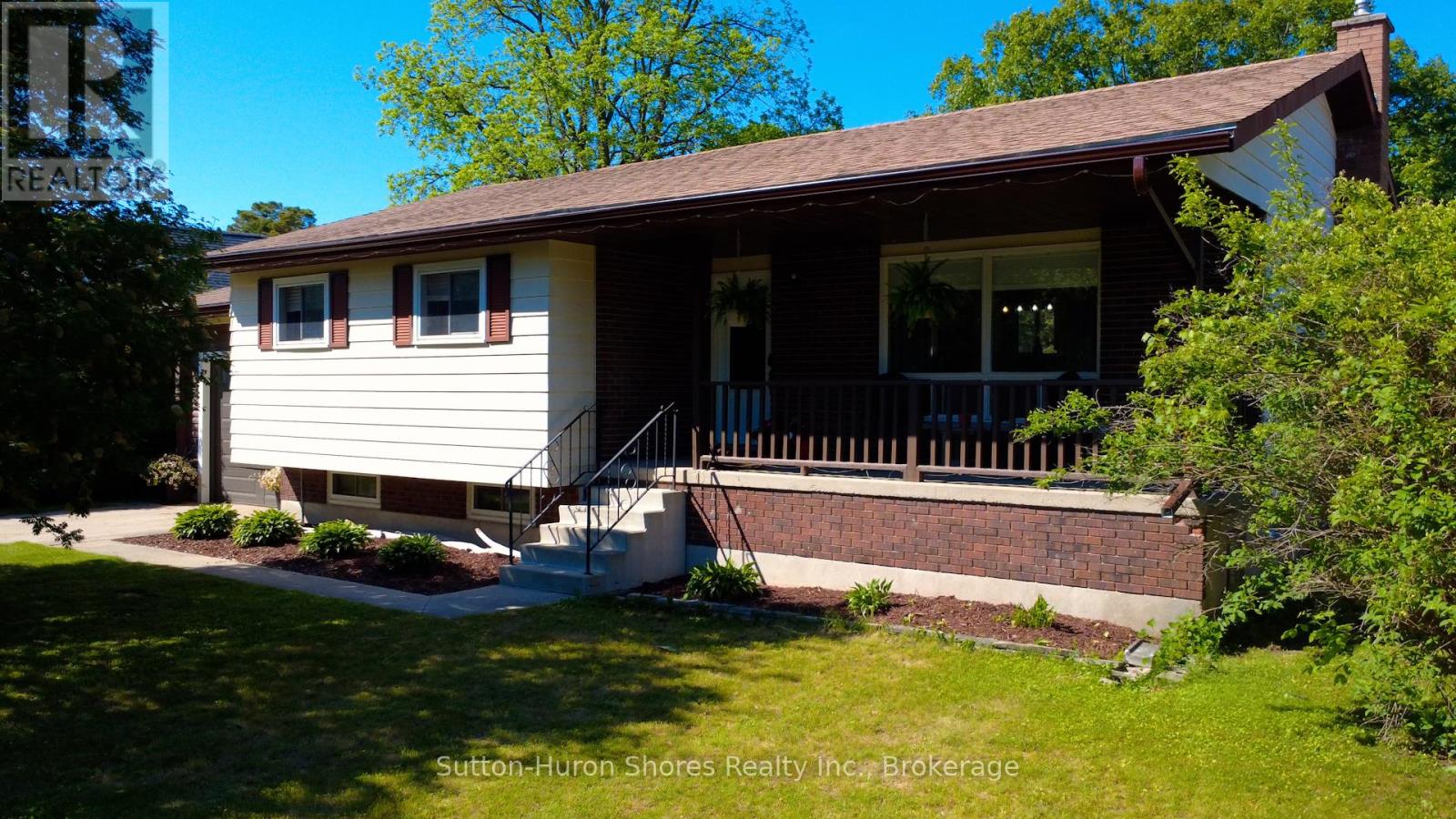 336 Lansdowne Street, Saugeen Shores, Ontario N0H 2L0 - Photo 4 - X13418934
