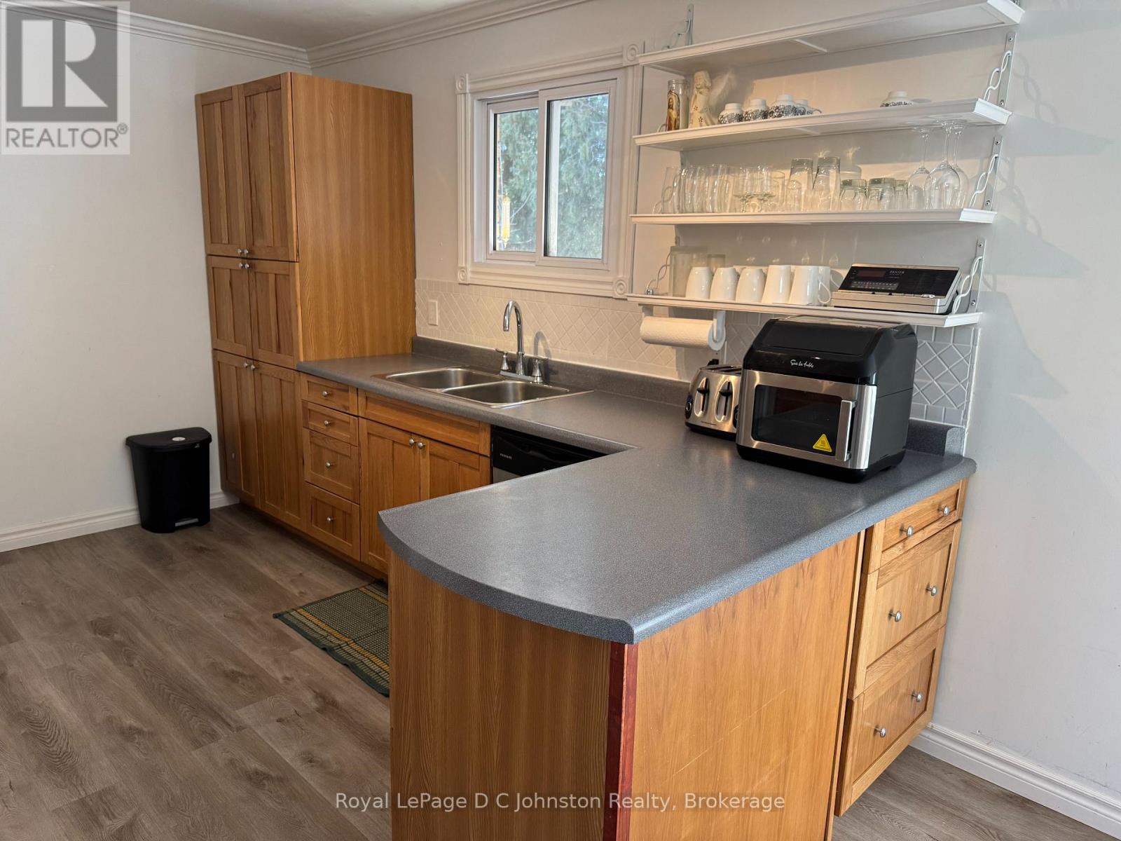 341 Palmerston Street, Saugeen Shores, Ontario N0H 2L0 - Photo 4 - X13423708