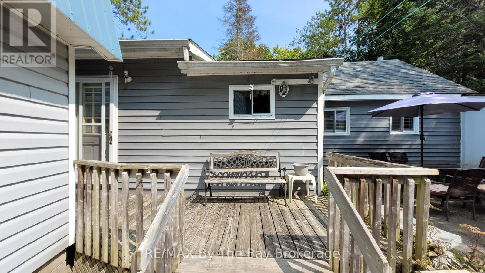 1120 King Edward Avenue, South Bruce Peninsula, Ontario N0H 2G0 - Photo 2 - X13425216