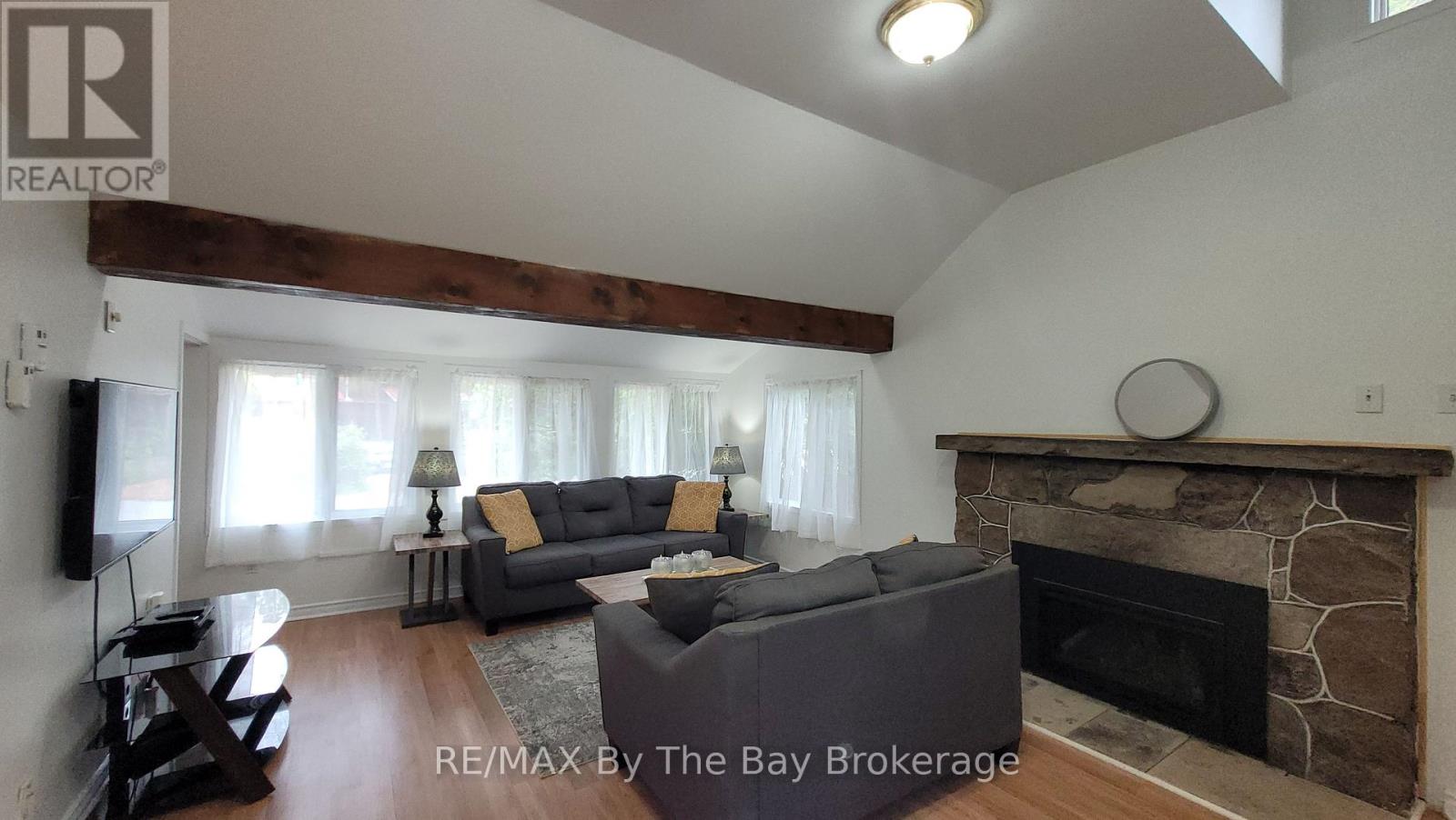 1120 King Edward Avenue, South Bruce Peninsula, Ontario N0H 2G0 - Photo 4 - X13425216