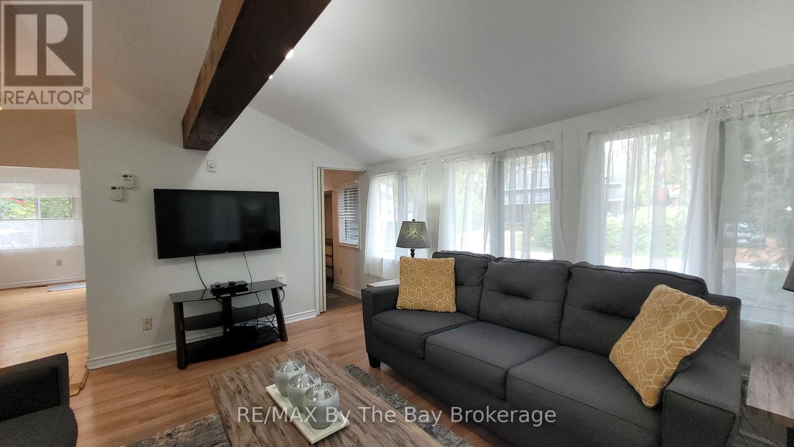 1120 King Edward Avenue, South Bruce Peninsula, Ontario N0H 2G0 - Photo 7 - X13425216