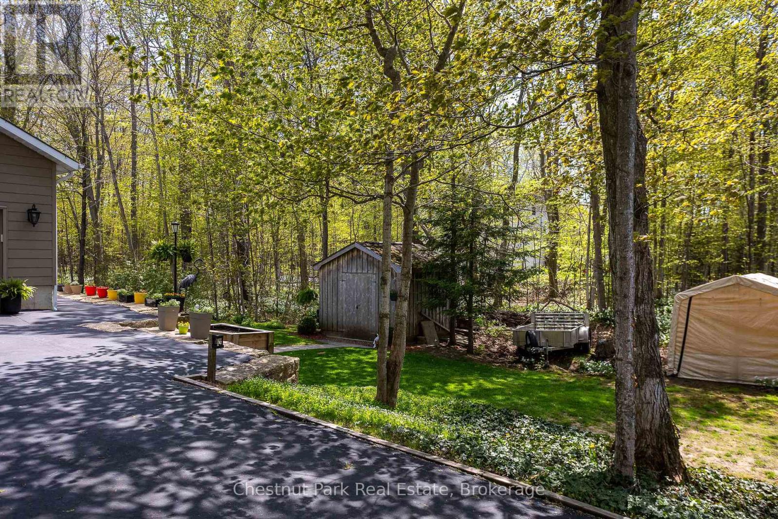 64 Maple Golf Crescent, Northern Bruce Peninsula, Ontario N0H 2R0 - Photo 4 - X13428146