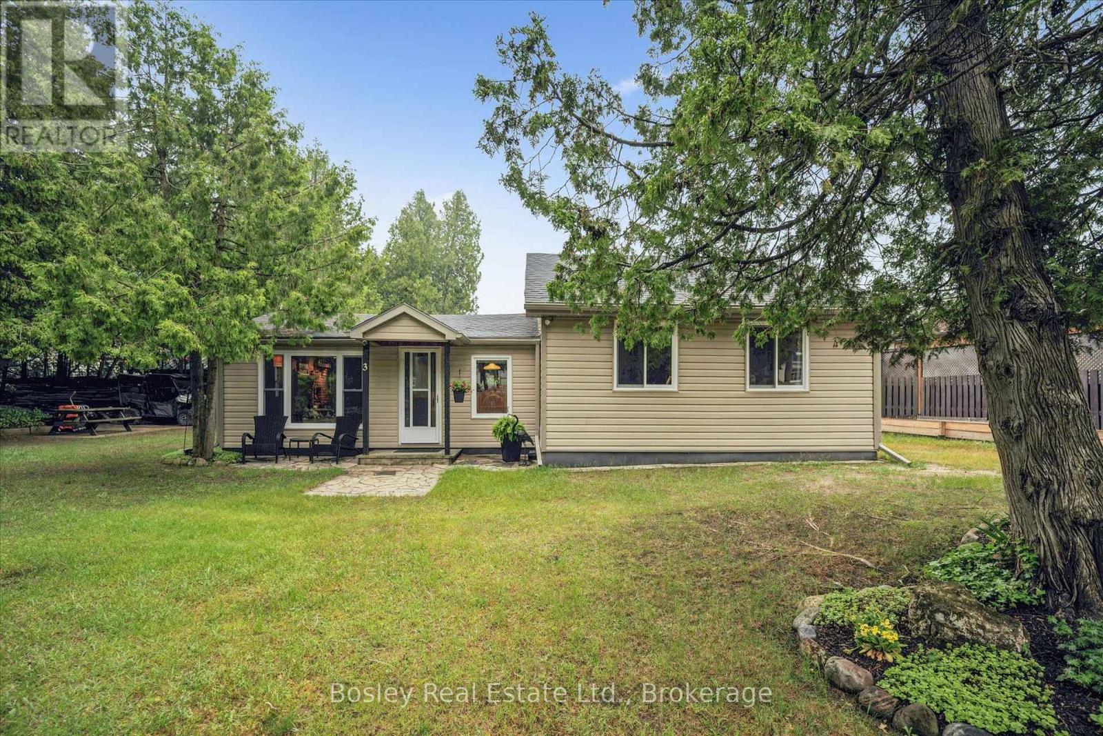 3 Hamilton Place, South Bruce Peninsula, Ontario N0H 2G0 - Photo 3 - X13435232