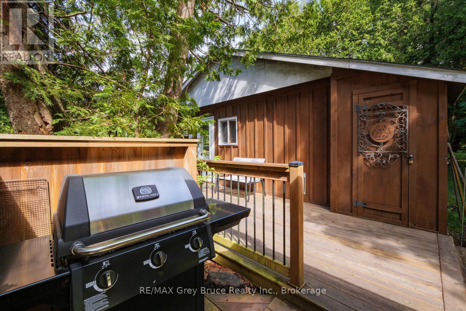 11 Eldridge Avenue, South Bruce Peninsula, Ontario N0H 2G0 - Photo 7 - X13437918