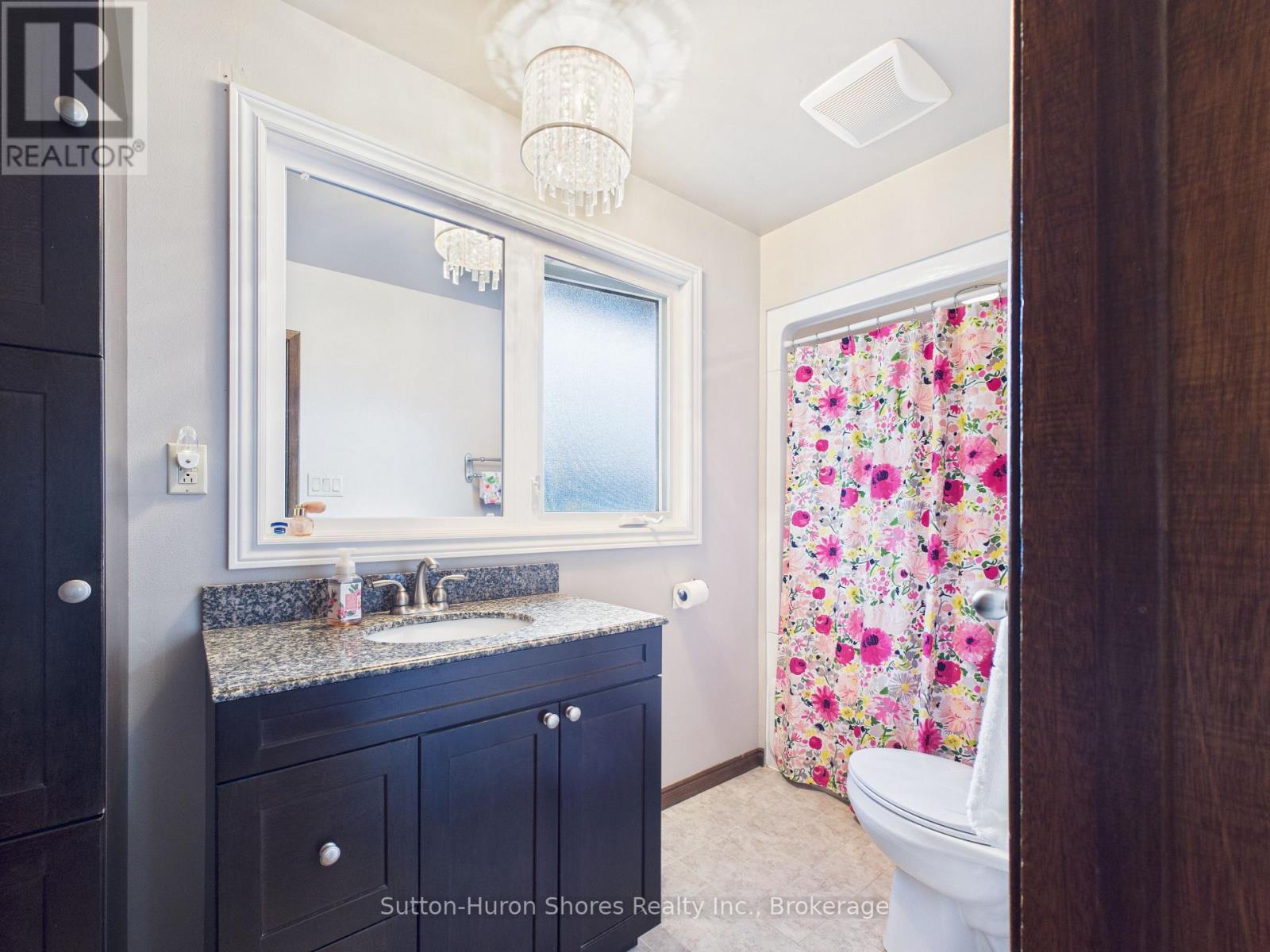 341 Wellington Street, Saugeen Shores, Ontario N0H 2C4 - Photo 6 - X13443298