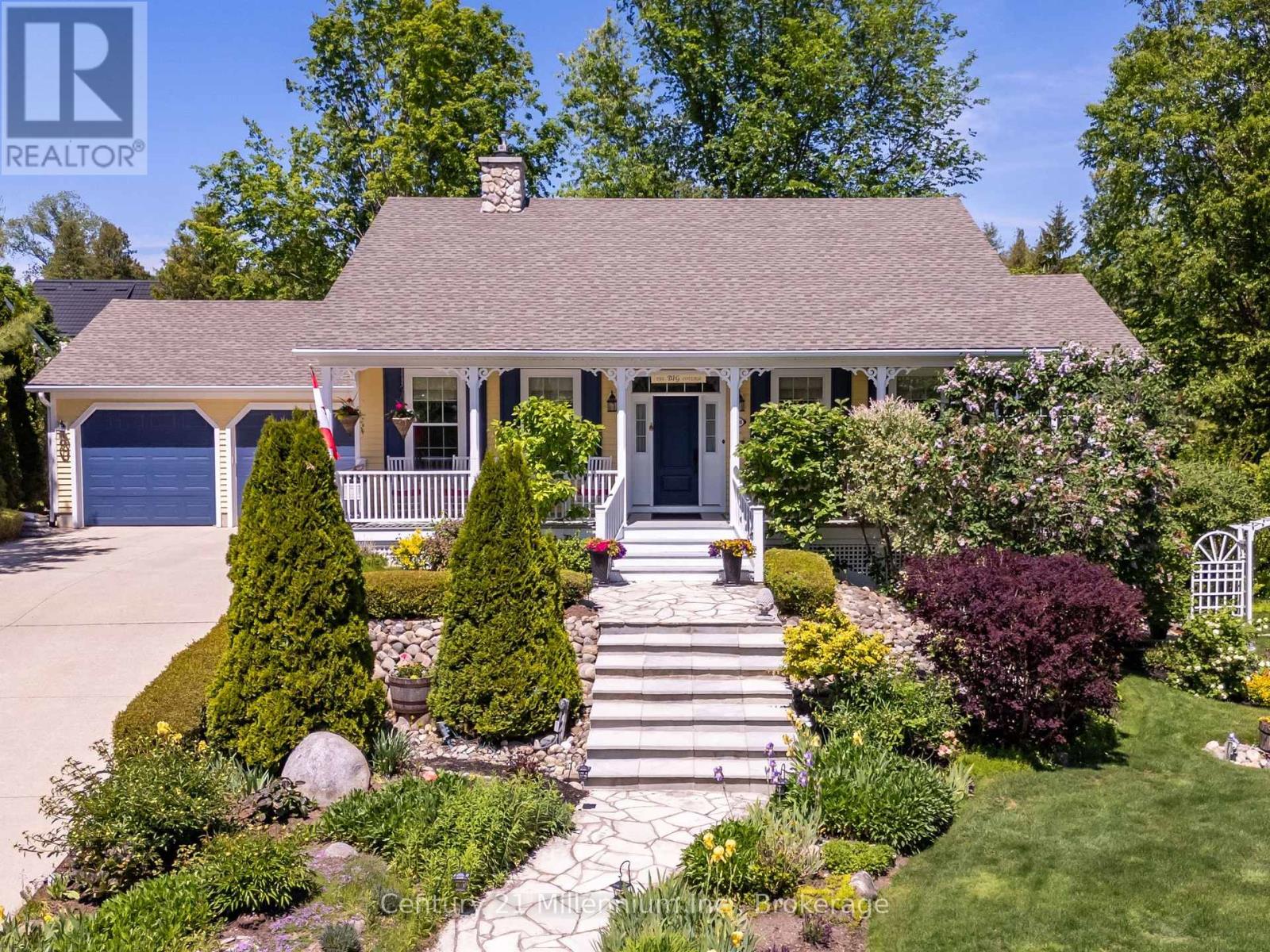 206 Beacon Lane, Saugeen Shores, Ontario N0H 2L0 - Photo 1 - X13444434