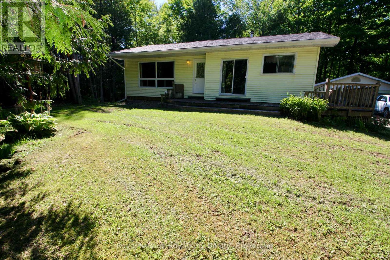 42 Warner Bay Road, Northern Bruce Peninsula, Ontario N0H 2R0 - Photo 2 - X13450994
