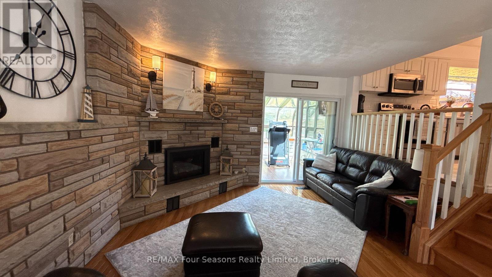 397 Falconer Street, Saugeen Shores, Ontario N0H 2C2 - Photo 7 - X13452500