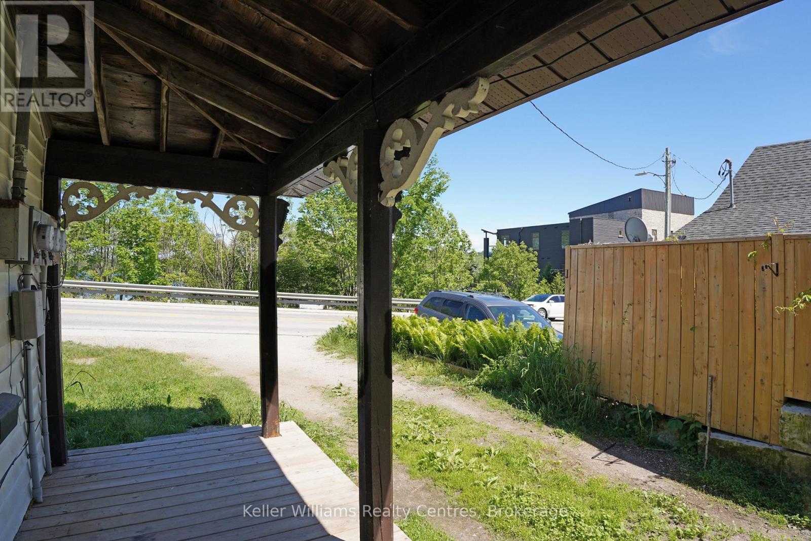 726 Berford Street, South Bruce Peninsula, Ontario N0H 2T0 - Photo 3 - X13457516