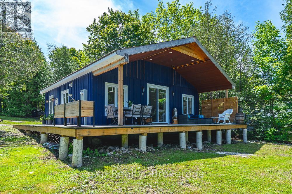 141 Wilson Drive, Georgian Bluffs, Ontario N0H 2T0 - Photo 1 - X13464666