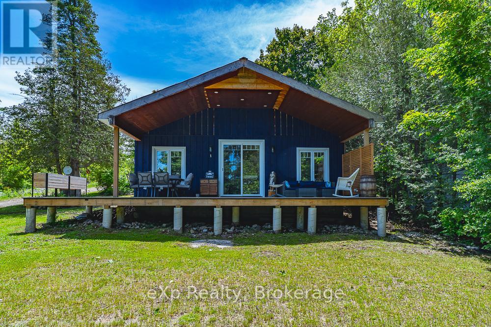 141 Wilson Drive, Georgian Bluffs, Ontario N0H 2T0 - Photo 2 - X13464666