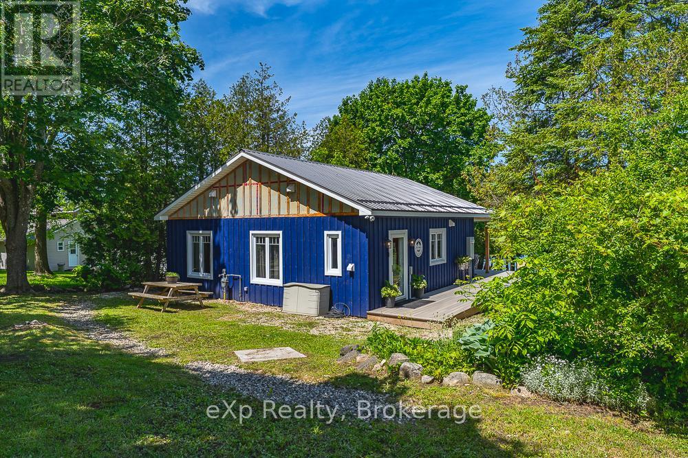 141 Wilson Drive, Georgian Bluffs, Ontario N0H 2T0 - Photo 3 - X13464666