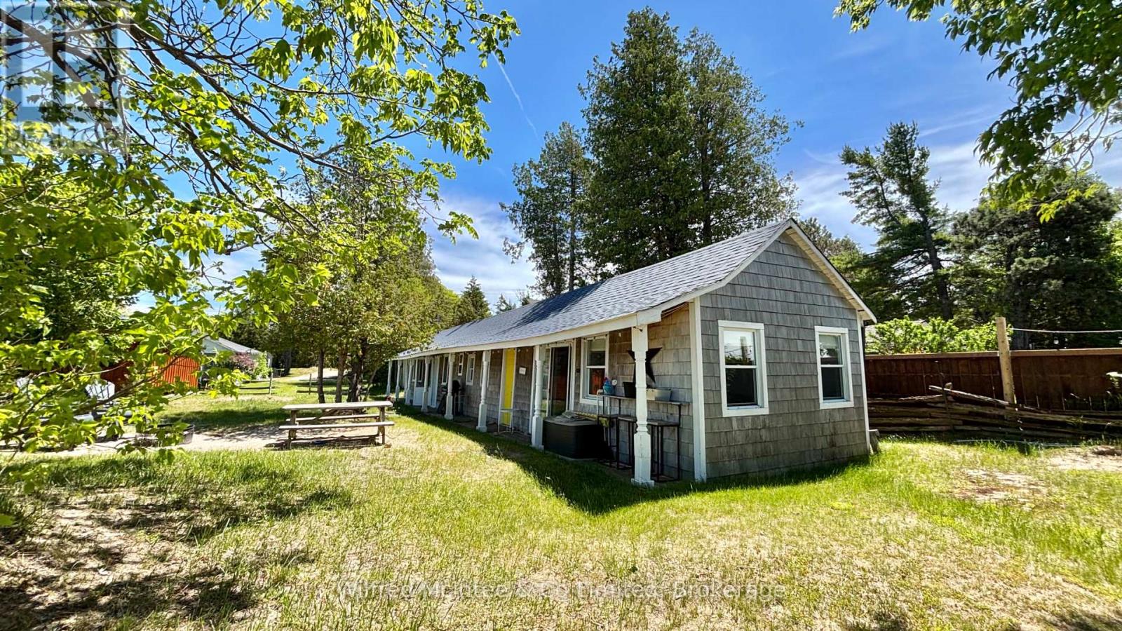 105 5th Avenue S, Native Leased Lands, Ontario N0H 2L0 - Photo 8 - X13466920