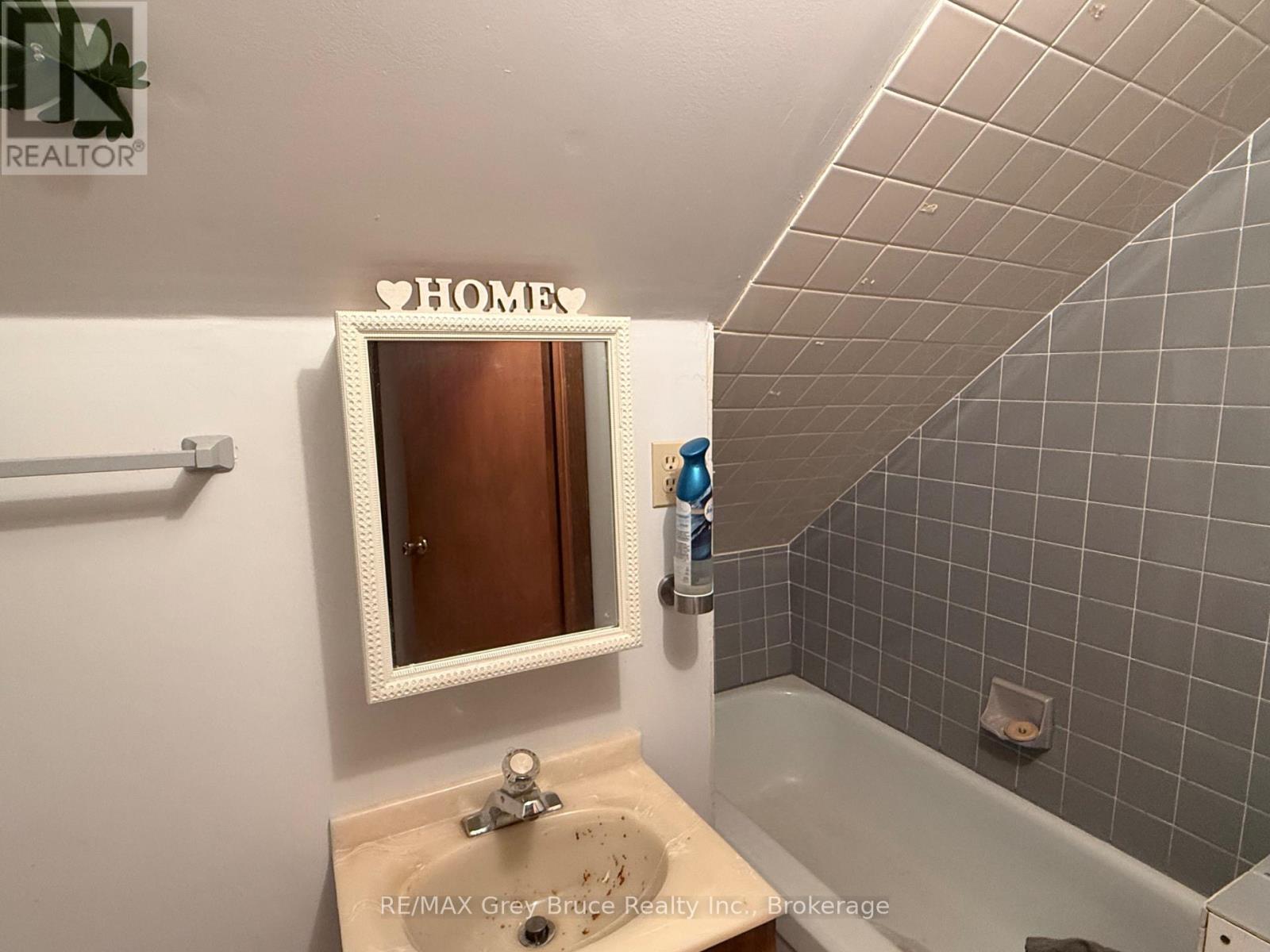 290 Berford Street, South Bruce Peninsula, Ontario N0H 2T0 - Photo 9 - X13471232