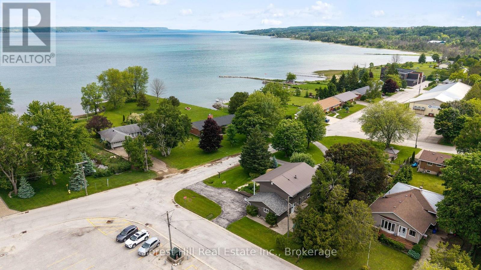 535 George Street, South Bruce Peninsula, Ontario N0H 2T0 - Photo 2 - X13480236