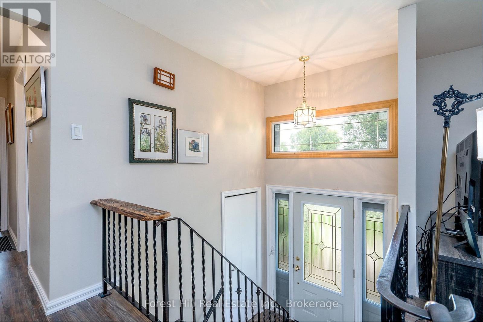 535 George Street, South Bruce Peninsula, Ontario N0H 2T0 - Photo 4 - X13480236