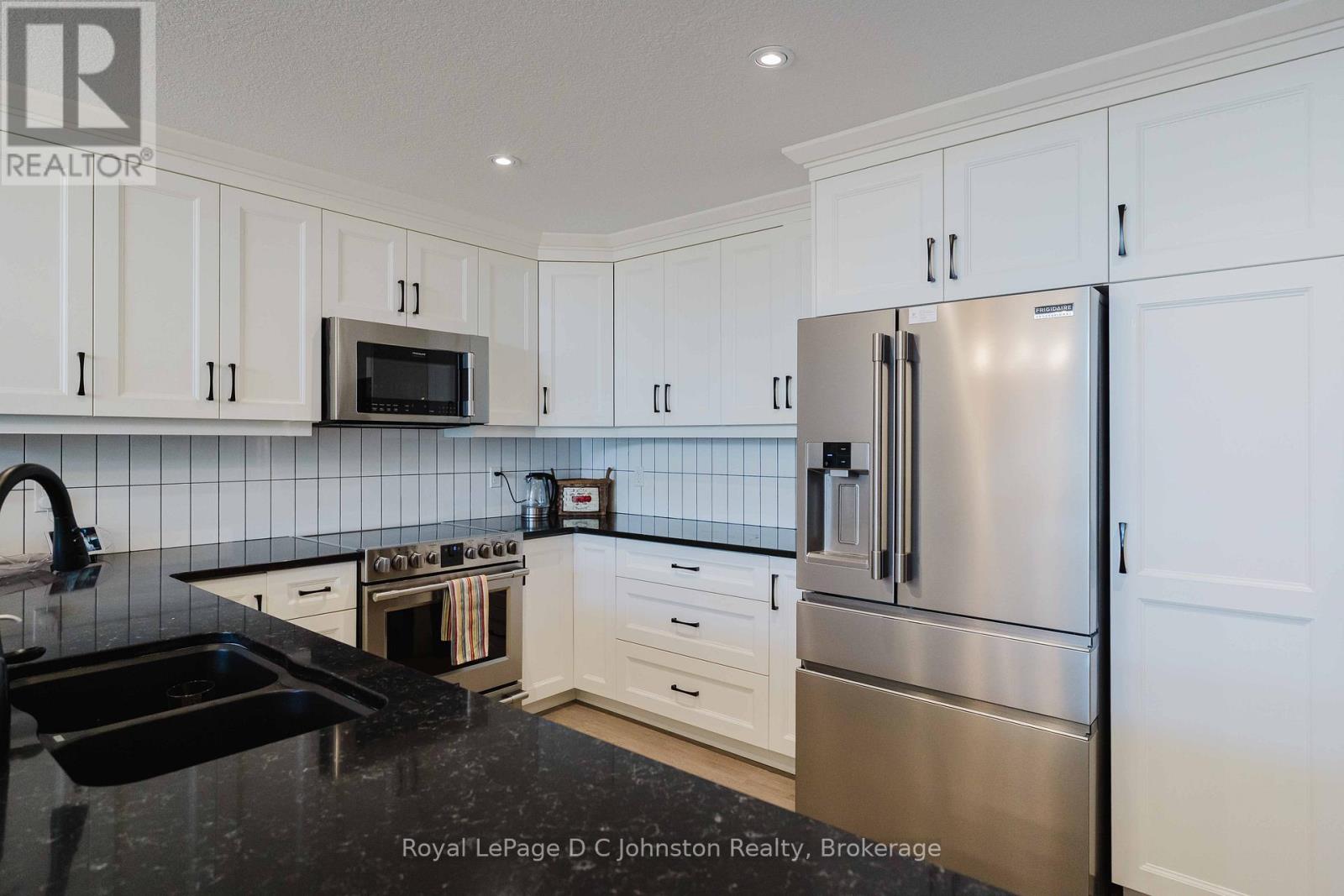 16 - 560 Devonshire Road, Saugeen Shores, Ontario N0H 2C3 - Photo 8 - X13491102