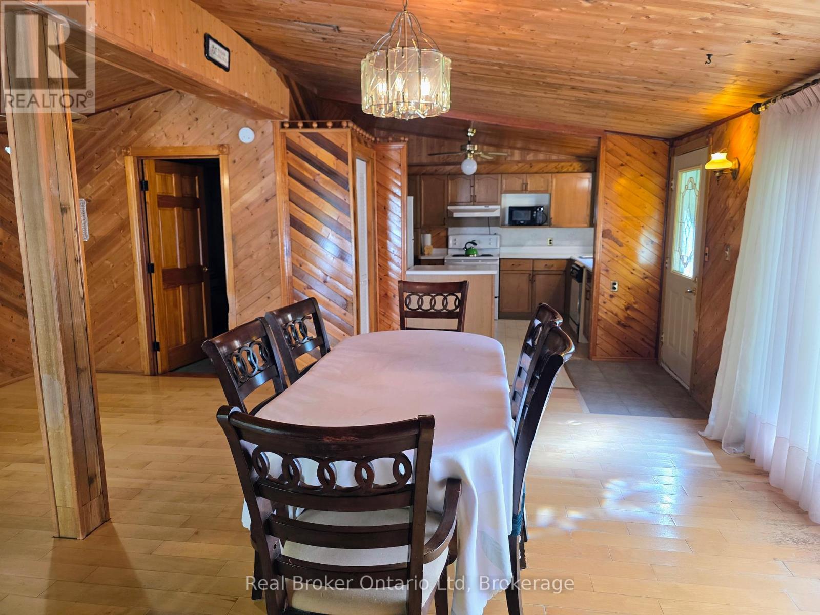 9 Burton Crescent S, South Bruce Peninsula, Ontario N0H 2G0 - Photo 7 - X13493568