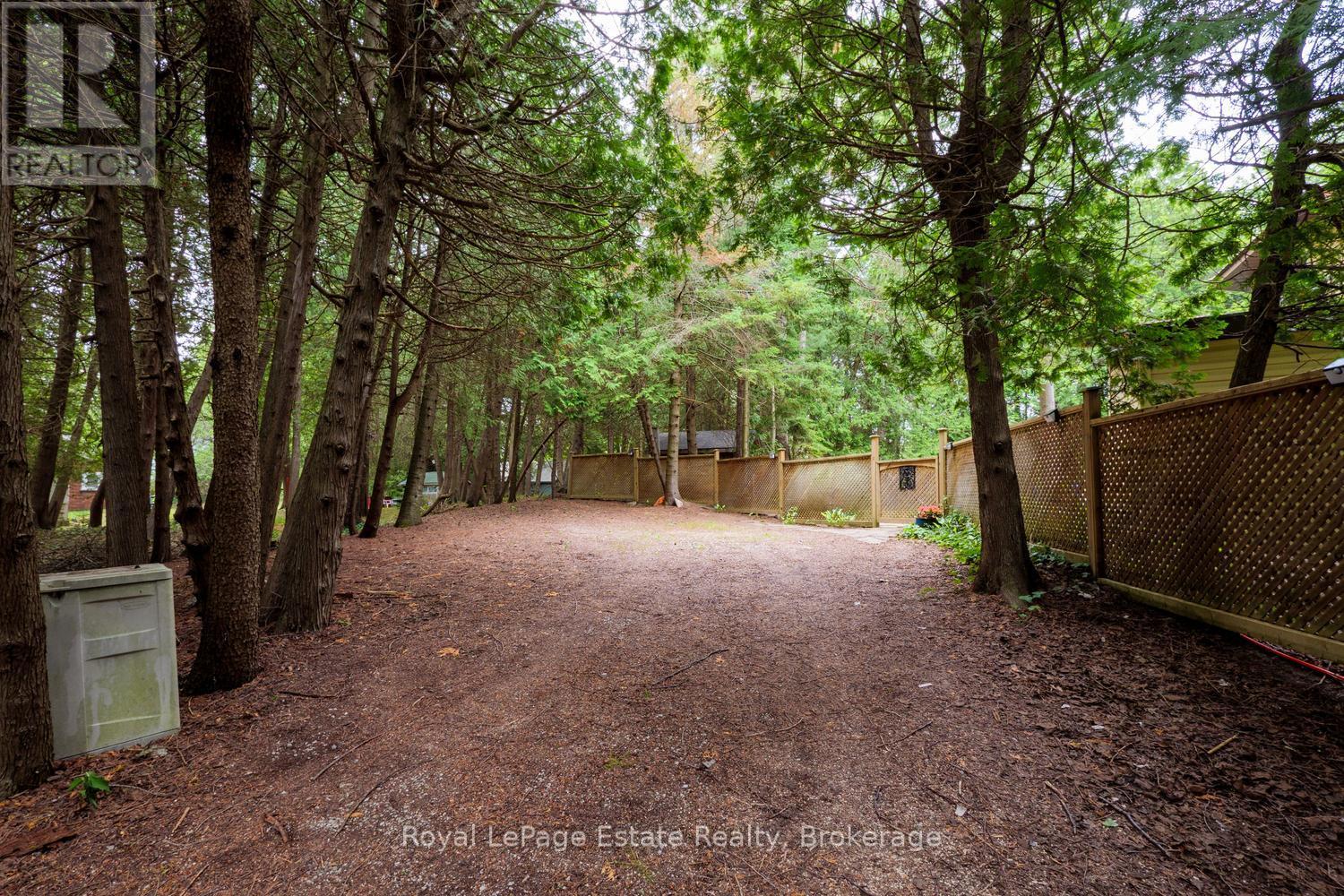 125 Third Avenue N, South Bruce Peninsula, Ontario N0H 2G0 - Photo 5 - X13509256