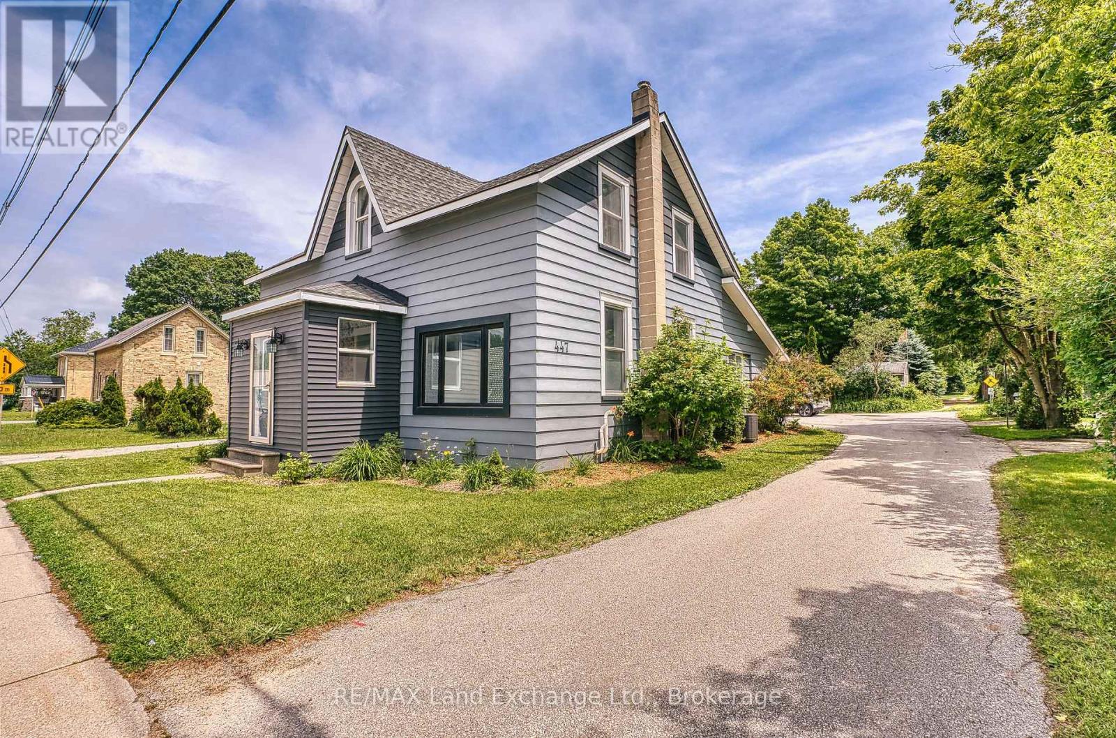 447 Goderich Street, Saugeen Shores, Ontario N0H 2C4 - Photo 3 - X13513128