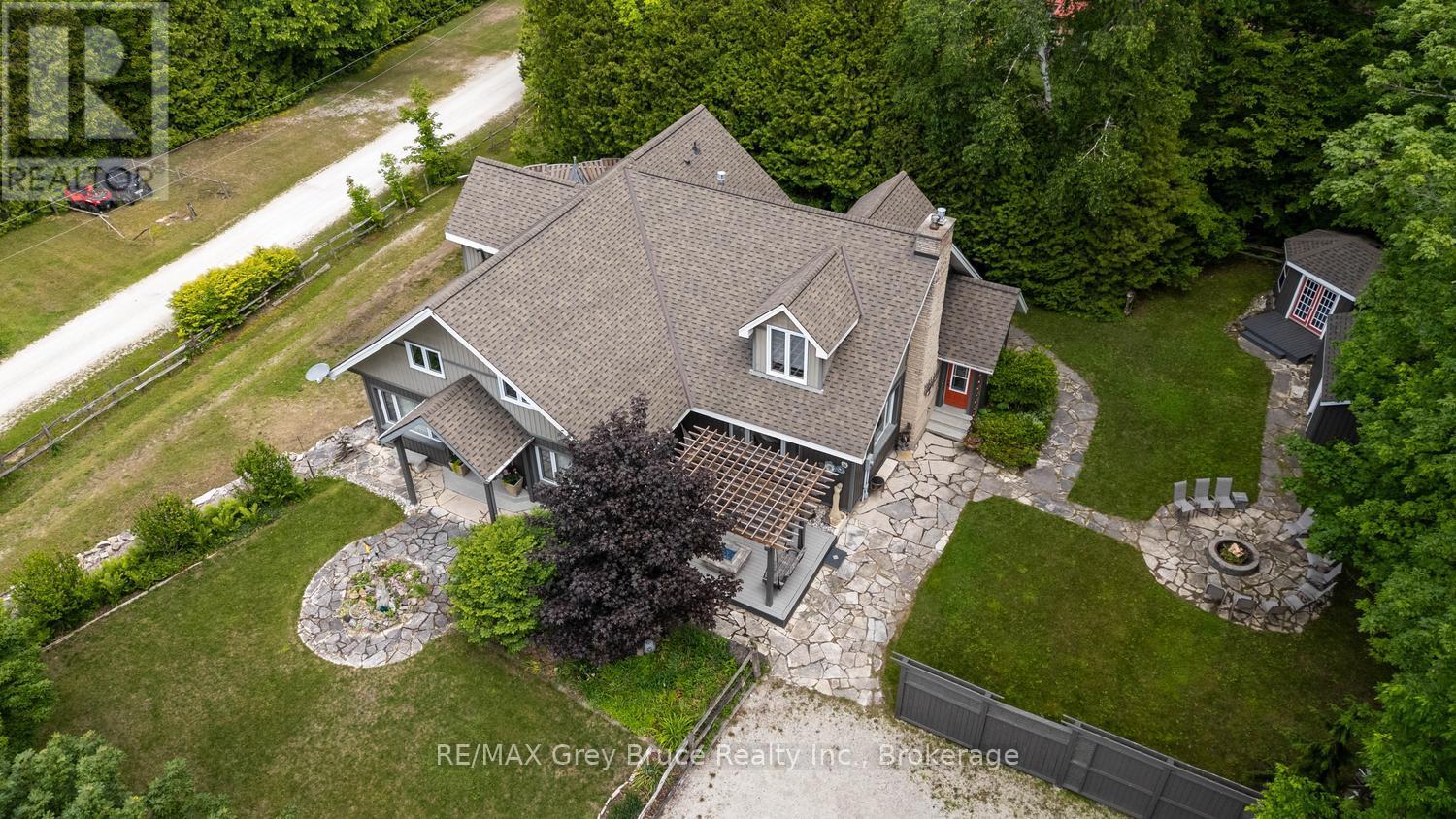 424 Huron Road, South Bruce Peninsula, Ontario N0H 2T0 - Photo 1 - X13526134