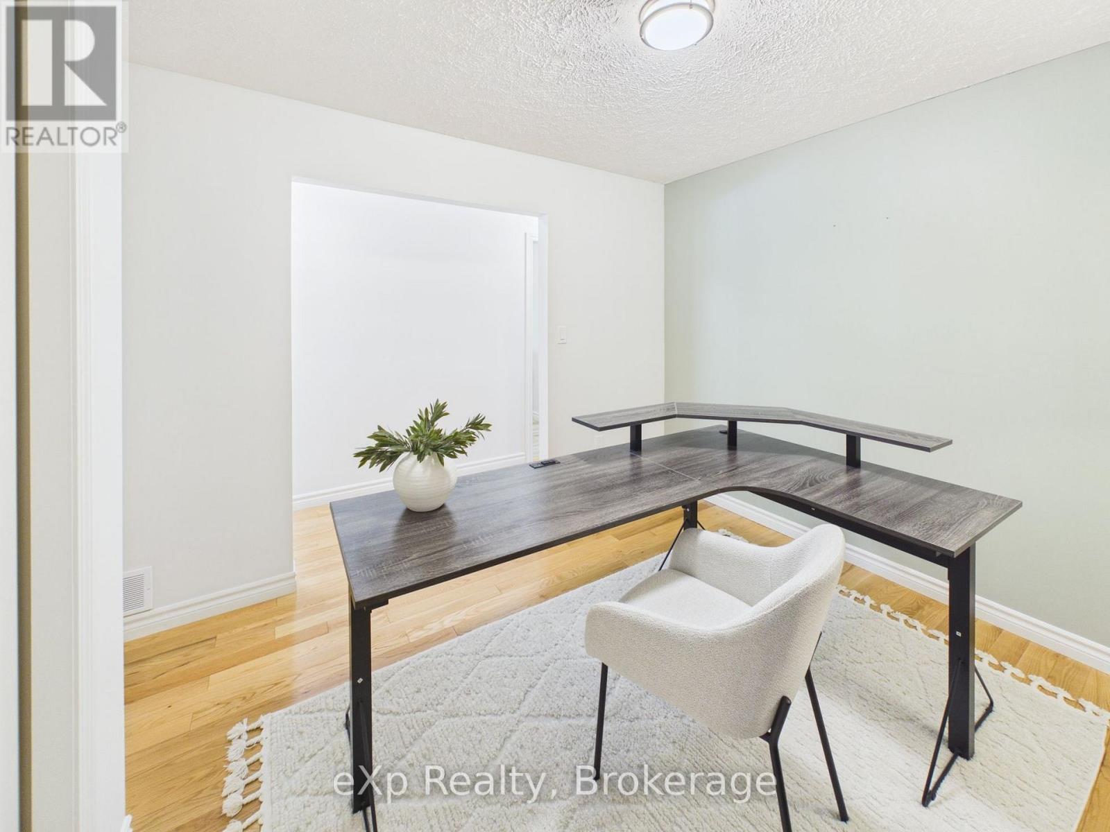 729 Gustavus Street, Saugeen Shores, Ontario N0H 2C4 - Photo 8 - X13536158
