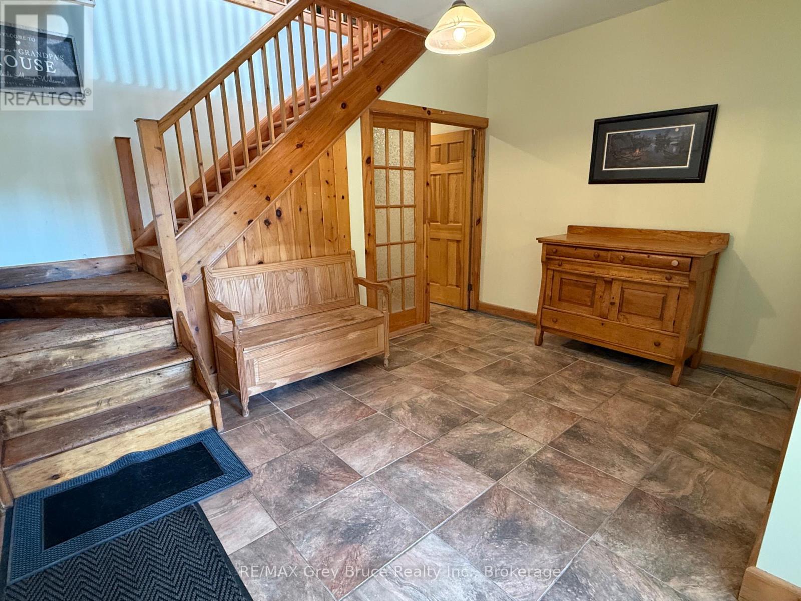 501192 Grey 1 Road, Georgian Bluffs, Ontario N0H 2T0 - Photo 5 - X13538836