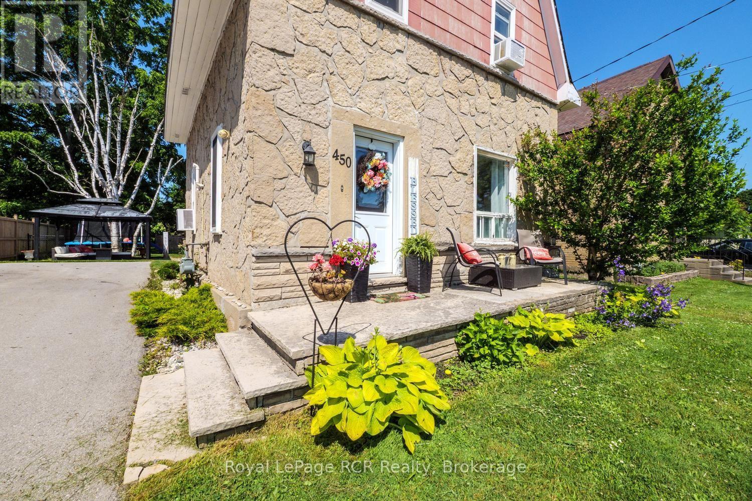 450 Taylor Street, South Bruce Peninsula, Ontario N0H 2T0 - Photo 2 - X13543424