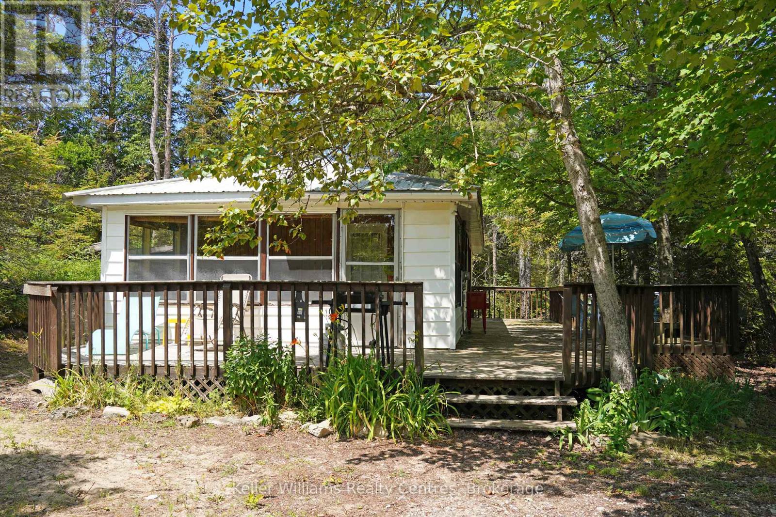 14 Sog-Je-Wa-Sa Drive, Native Leased Lands, Ontario N0H 2G0 - Photo 1 - X13544374