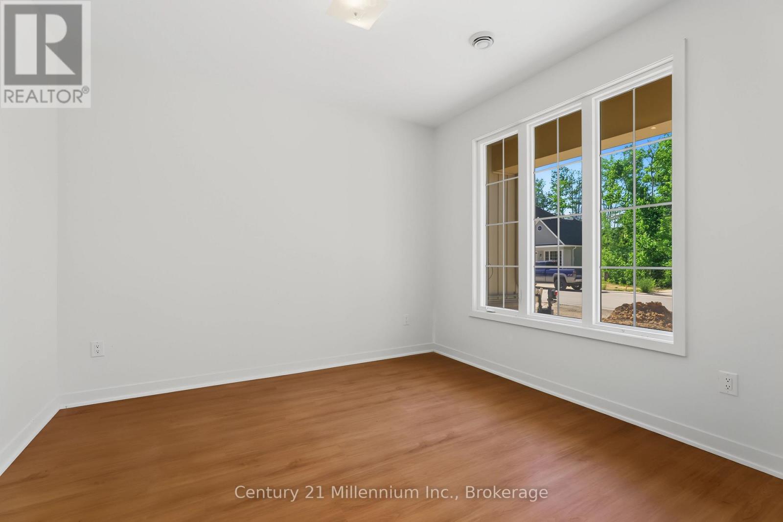 09 Steinway Street, Saugeen Shores, Ontario N0H 2L0 - Photo 8 - X13560326