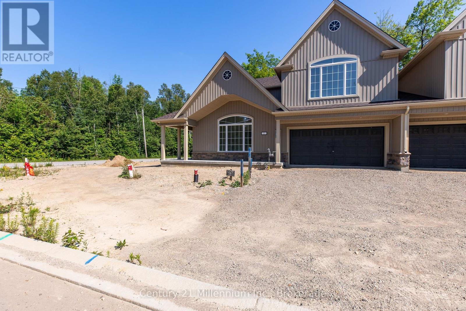 01 Steinway Street, Saugeen Shores, Ontario N0H 1A0 - Photo 1 - X13560358