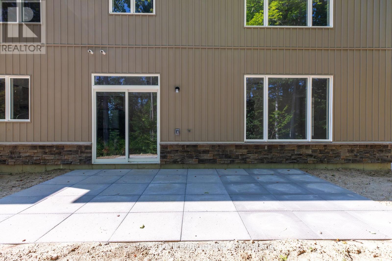 01 Steinway Street, Saugeen Shores, Ontario N0H 1A0 - Photo 5 - X13560358