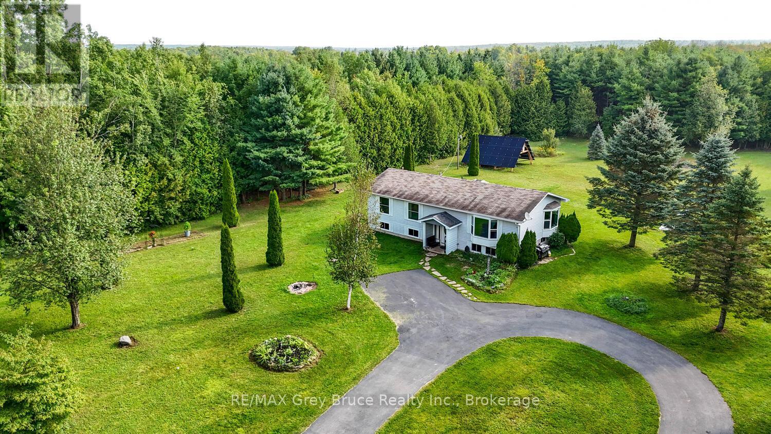 70183 Zion Church Road, Georgian Bluffs, Ontario N0H 2T0 - Photo 3 - X13565066