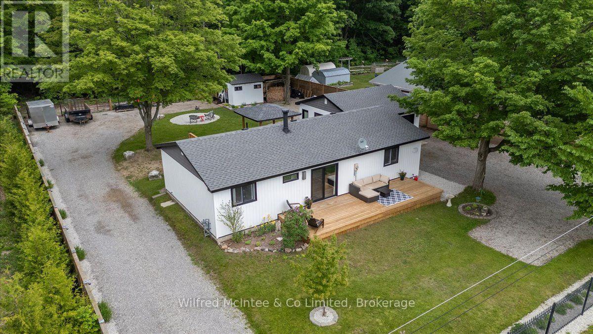 38 Allister Place, South Bruce Peninsula, Ontario N0H 2G0 - Photo 2 - X13576520