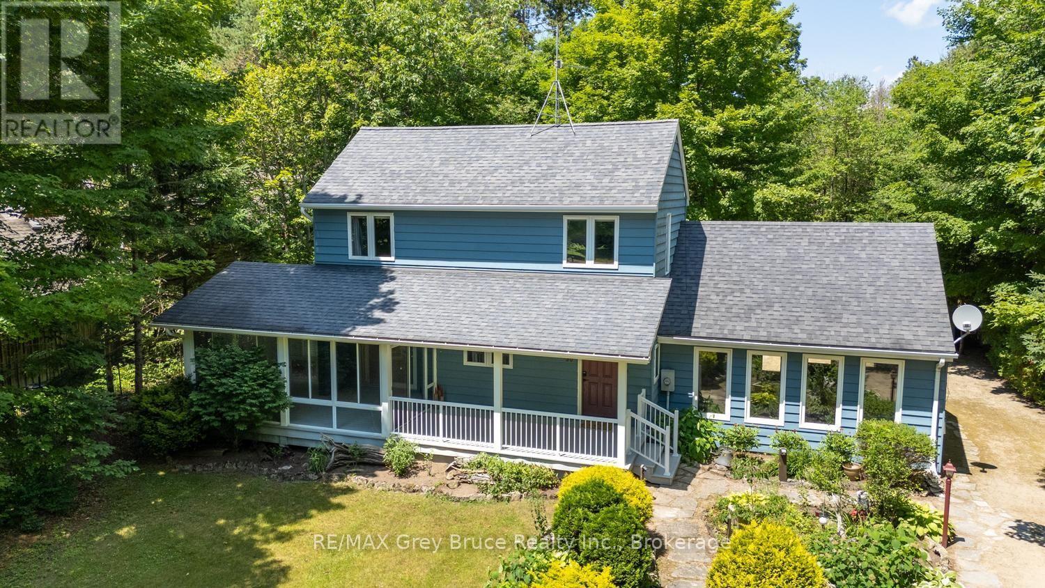 30 Riverside Place, South Bruce Peninsula, Ontario N0H 2G0 - Photo 1 - X13582076