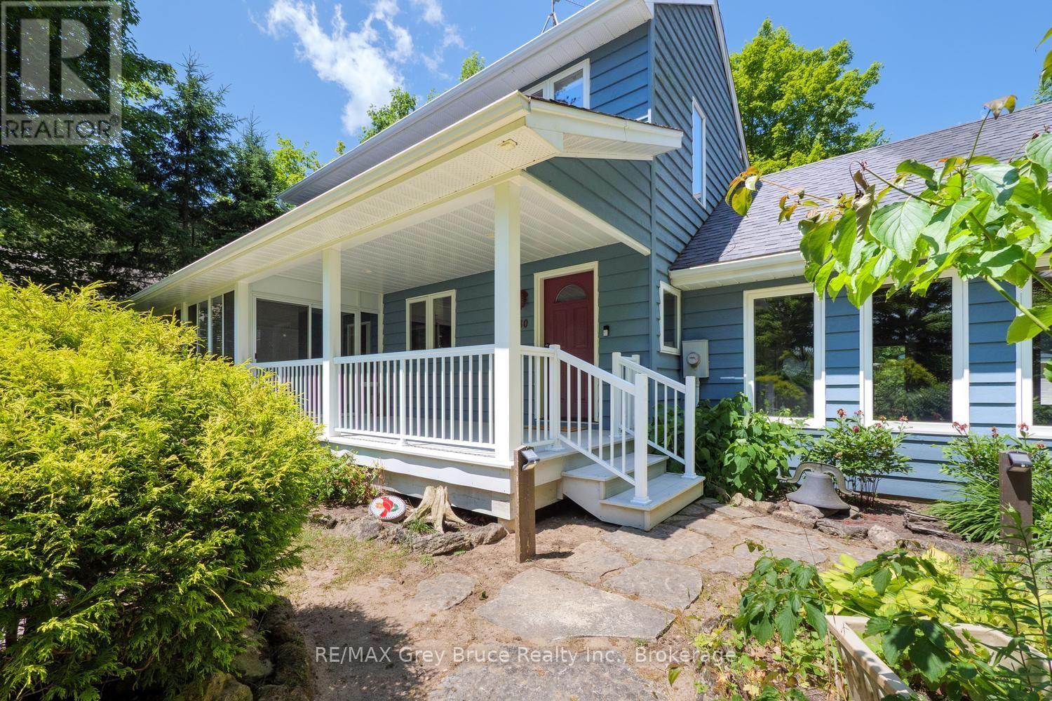 30 Riverside Place, South Bruce Peninsula, Ontario N0H 2G0 - Photo 3 - X13582076
