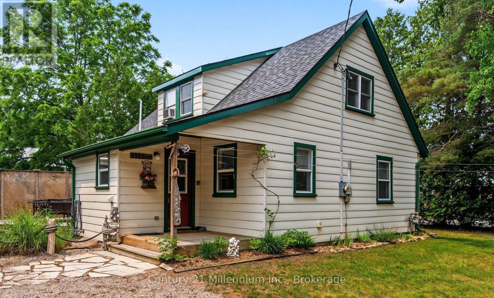 355 Spence Street, Saugeen Shores, Ontario N0H 2L0 - Photo 1 - X13596762
