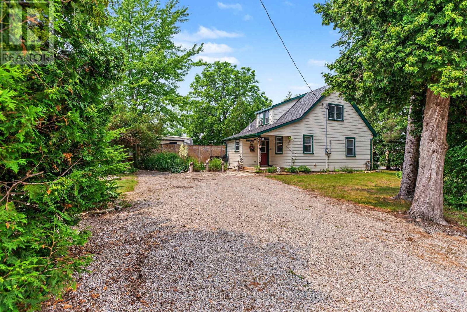 355 Spence Street, Saugeen Shores, Ontario N0H 2L0 - Photo 3 - X13596762