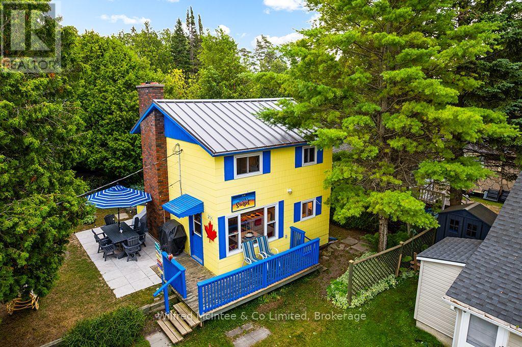 206 First Street N, South Bruce Peninsula, Ontario N0H 2G0 - Photo 1 - X13606150