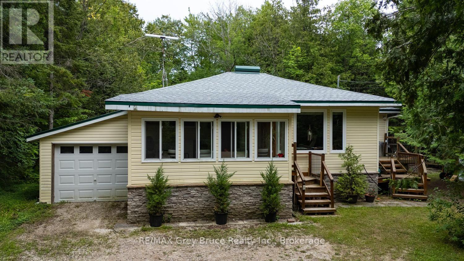 496 Berford Lake Road, South Bruce Peninsula, Ontario N0H 2T0 - Photo 2 - X13609732