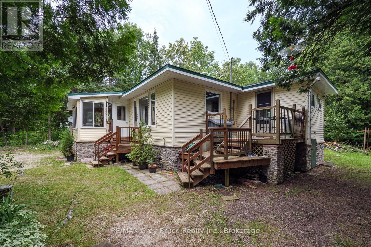496 Berford Lake Road, South Bruce Peninsula, Ontario N0H 2T0 - Photo 3 - X13609732