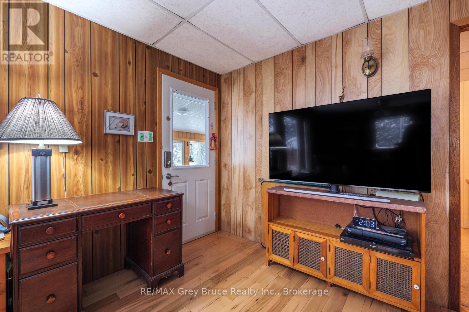 496 Berford Lake Road, South Bruce Peninsula, Ontario N0H 2T0 - Photo 6 - X13609732