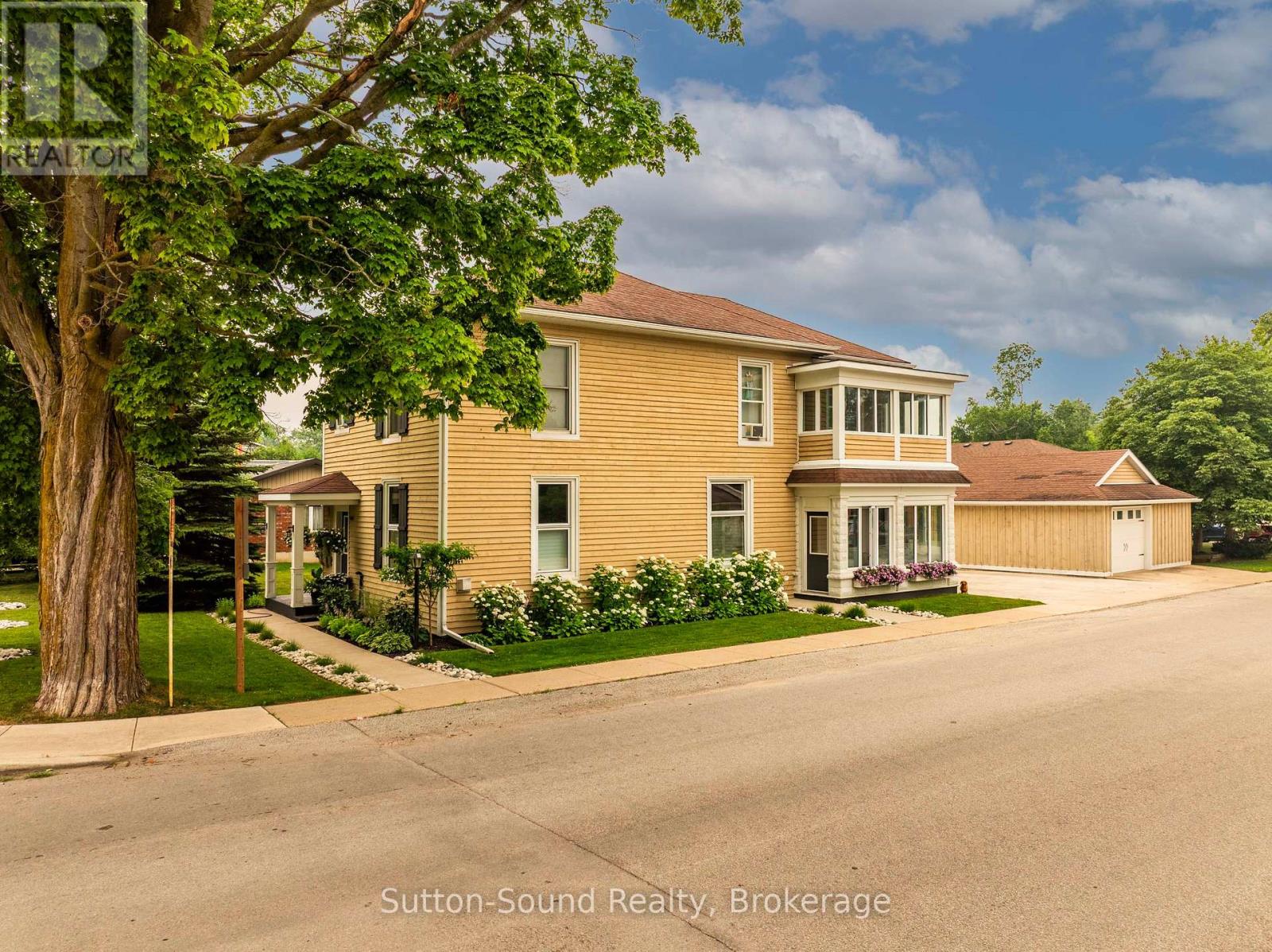 490 WATERLOO STREET, Saugeen Shores, Ontario
