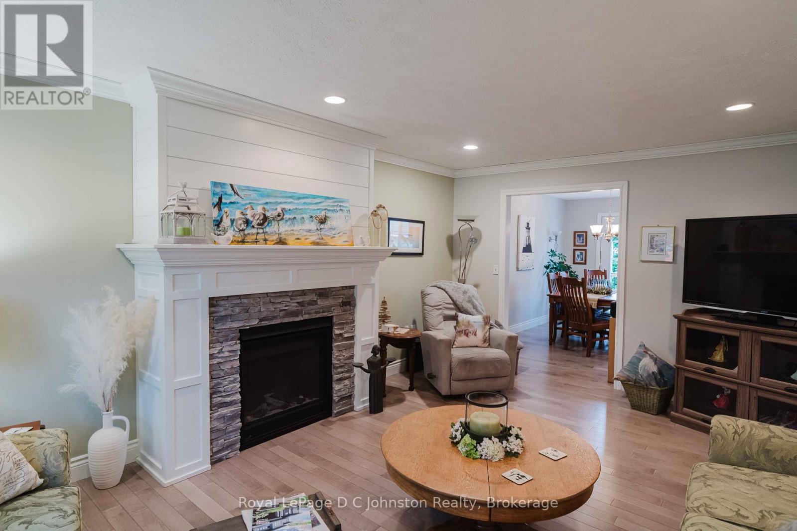 103 Grenville Street N, Saugeen Shores, Ontario N0H 2L0 - Photo 6 - X13612562
