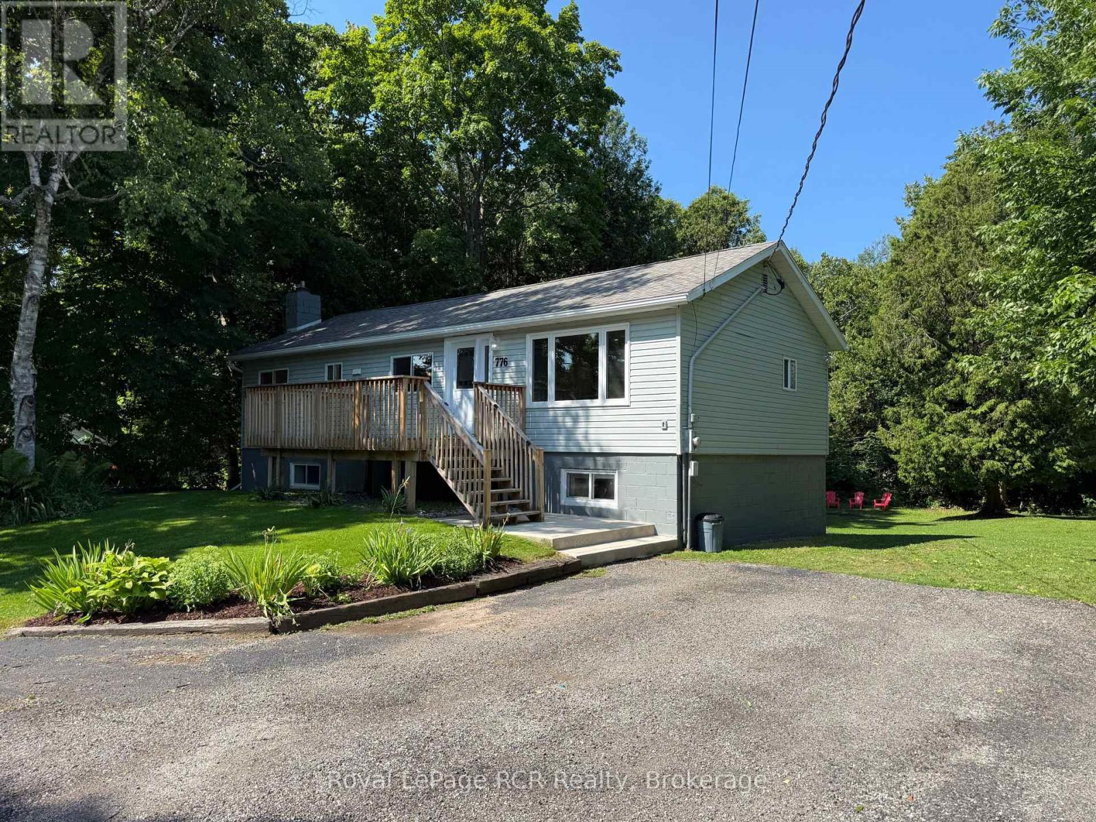 776 Gould Street, South Bruce Peninsula, Ontario N0H 2T0 - Photo 2 - X13617952