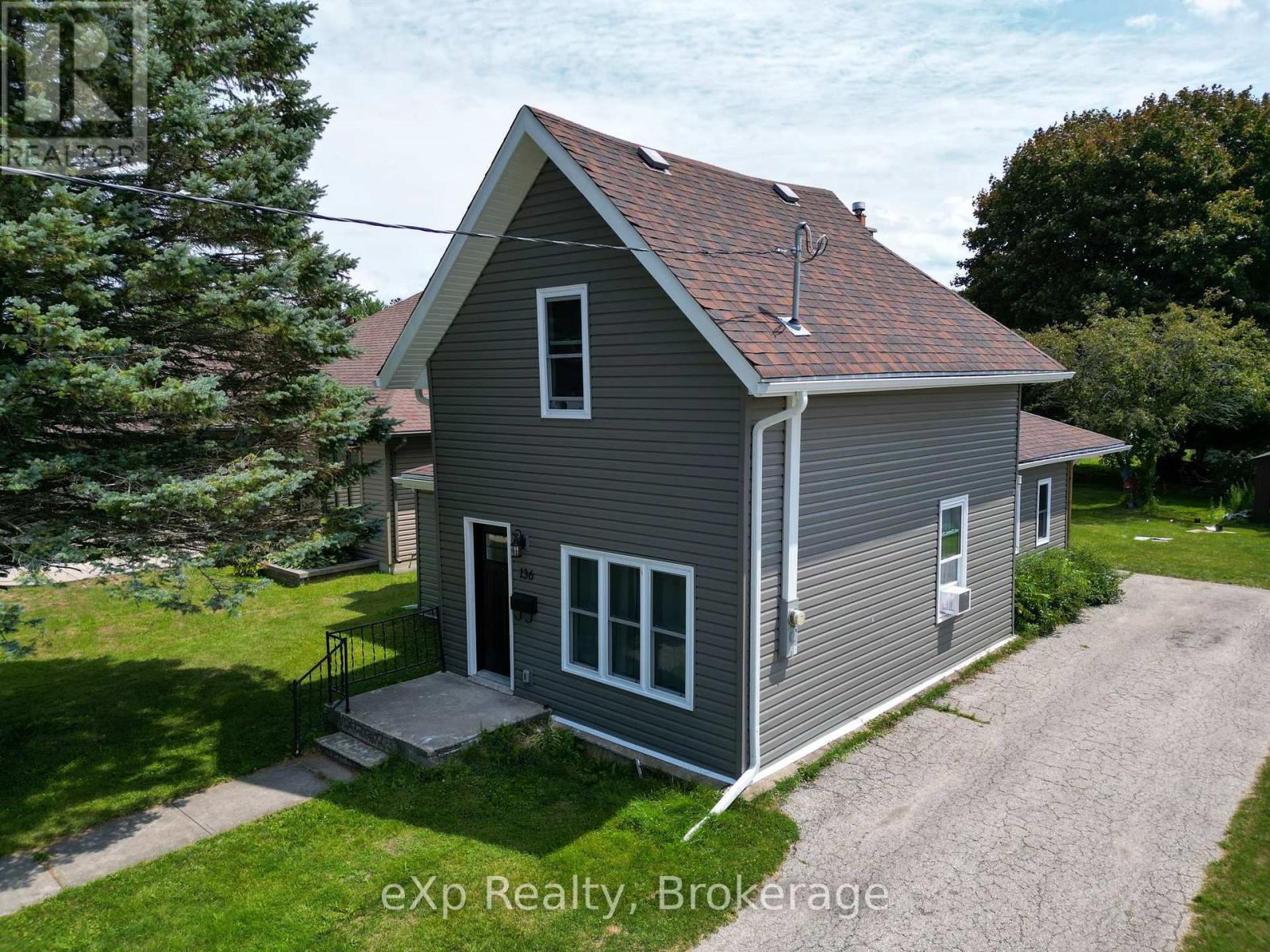 136 Breadalbane Street S, Saugeen Shores, Ontario N0H 2L0 - Photo 2 - X13619882