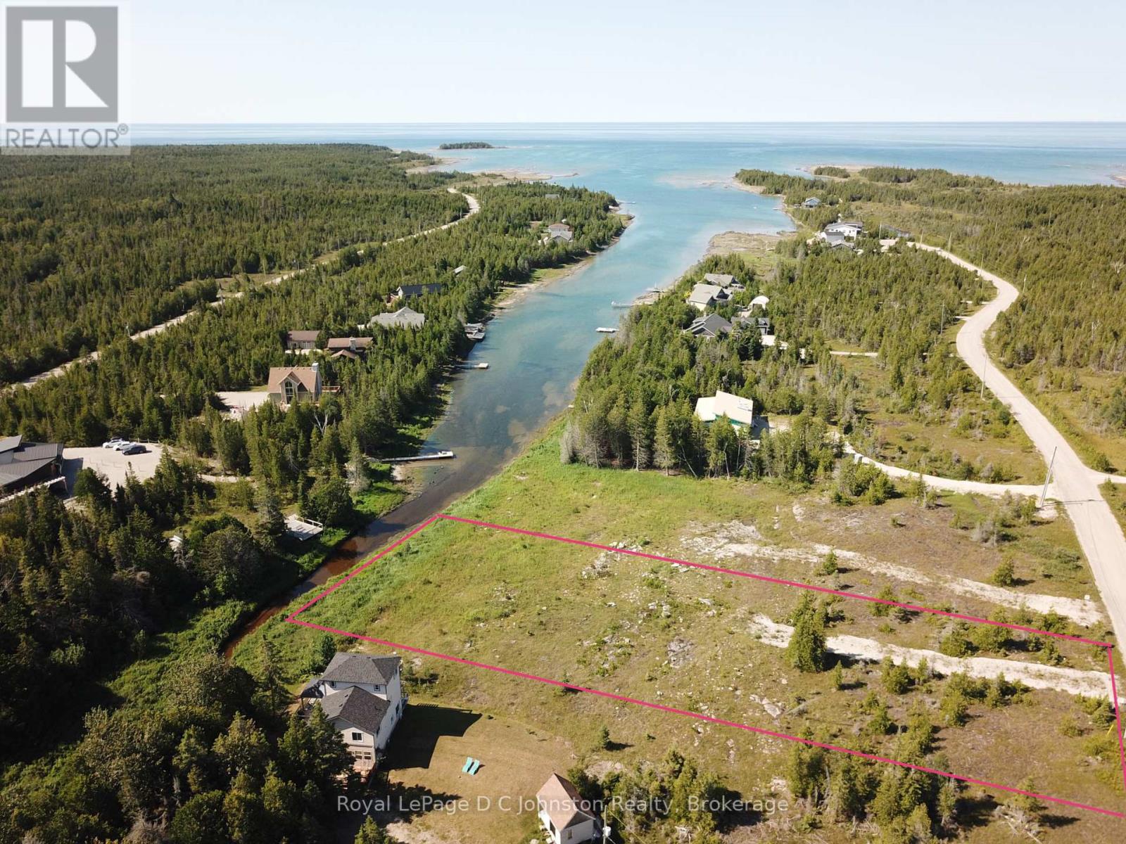 17 Bay Shore Ave. N. Avenue, Northern Bruce Peninsula, Ontario N0H 2R0 - Photo 2 - X13623166